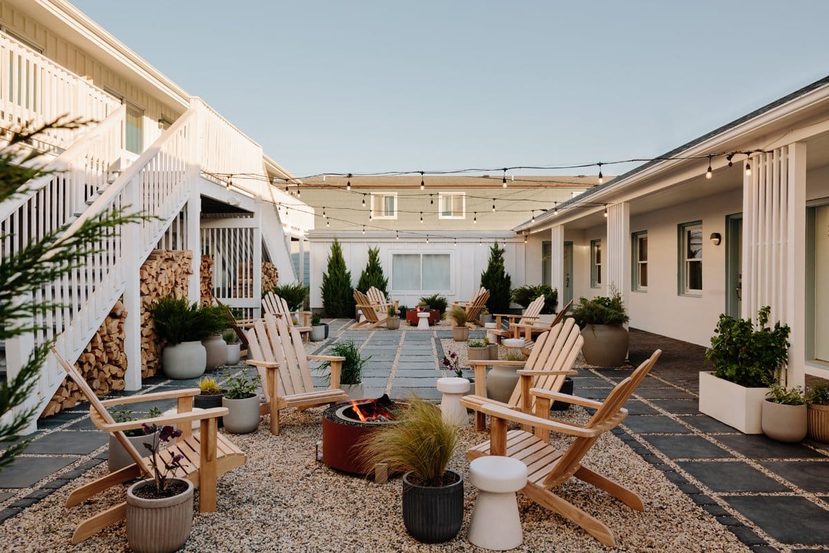 Daunt's Albatross Motel courtyard, Montauk, NY USA